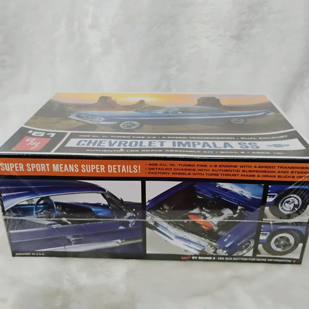 AMT 1961 Chevrolet Impala SS 1/25 Scale Model Car Kit AMT1013/12 New Sealed